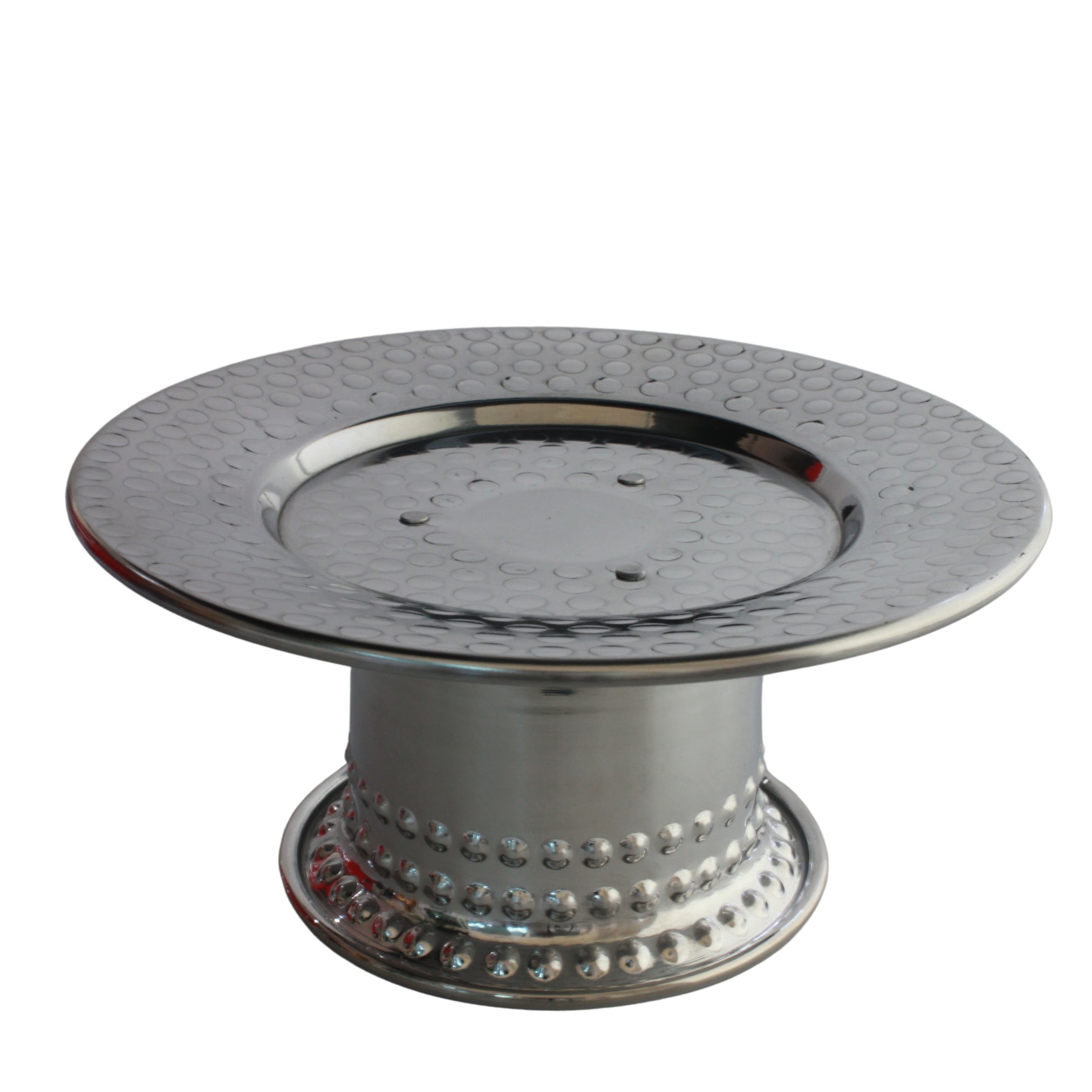 B Mansaf plate with a shiny, engraved base