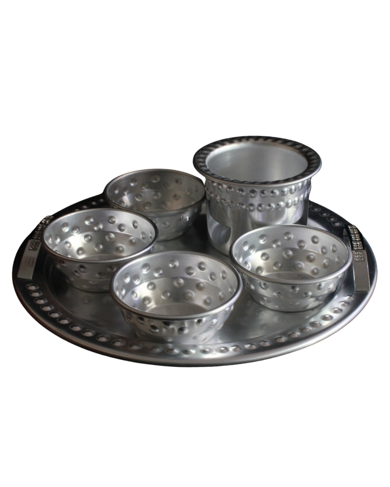 A chocolate set with a warmer