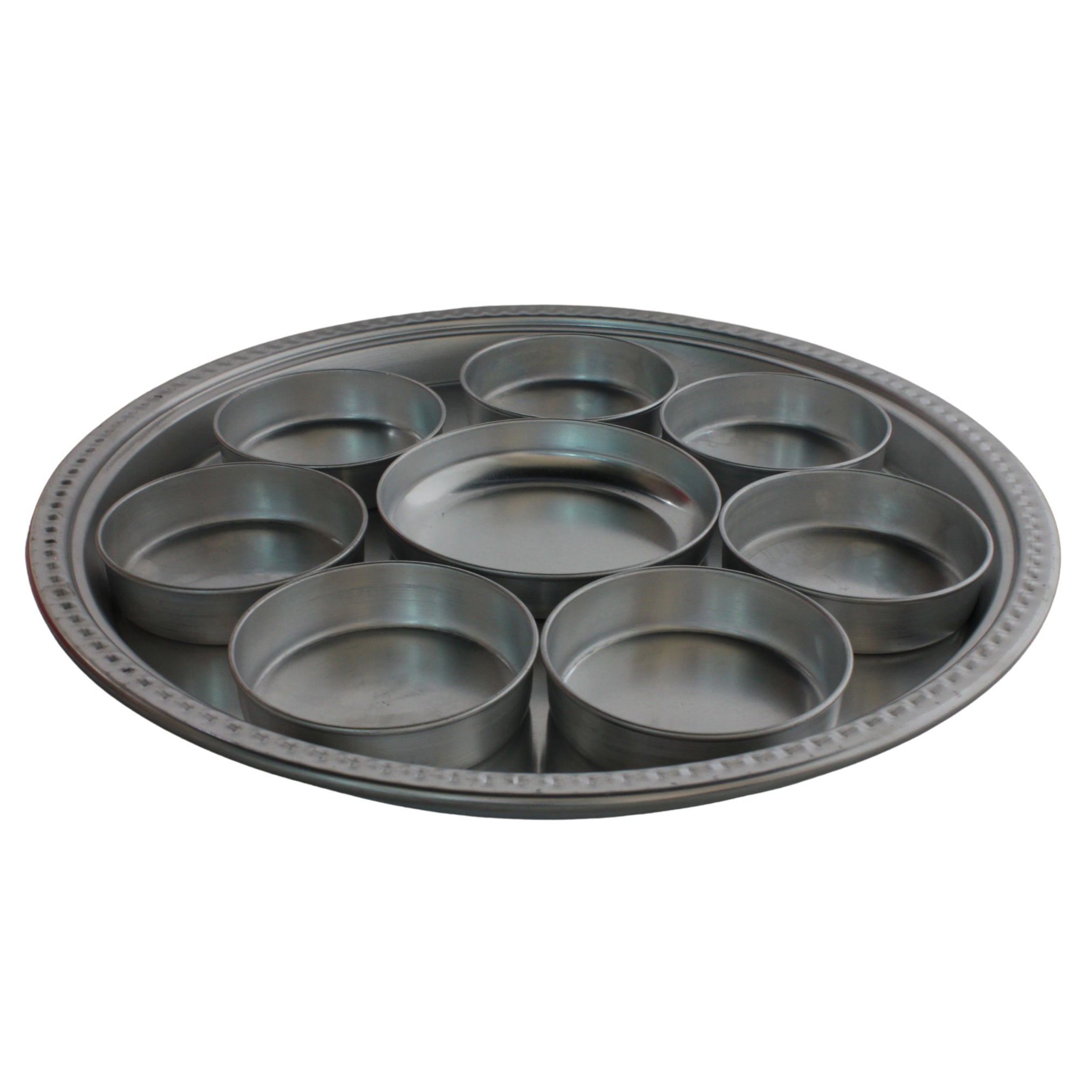 Breakfast tray with aluminum lid